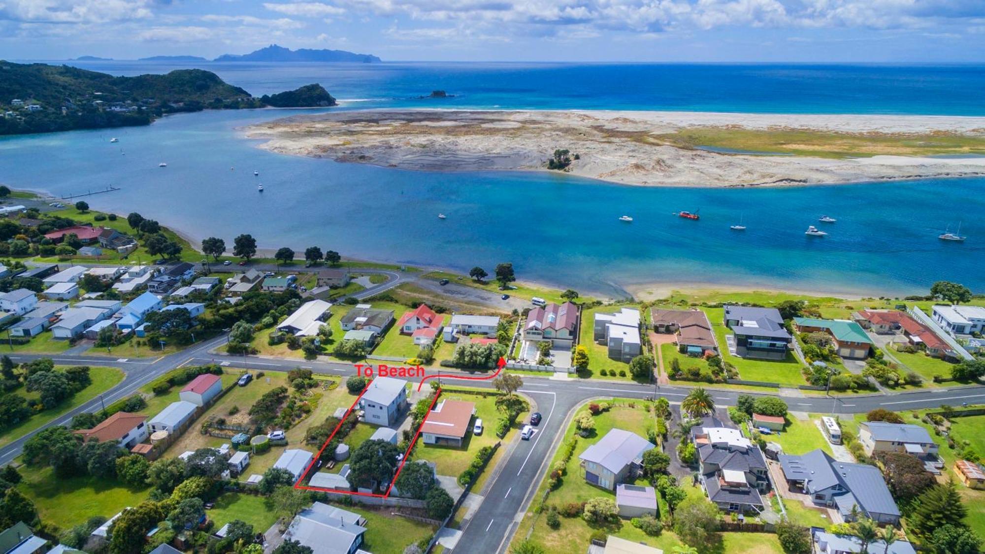 Oceans 8 - Mangawhai Heads Holiday Home ภายนอก รูปภาพ