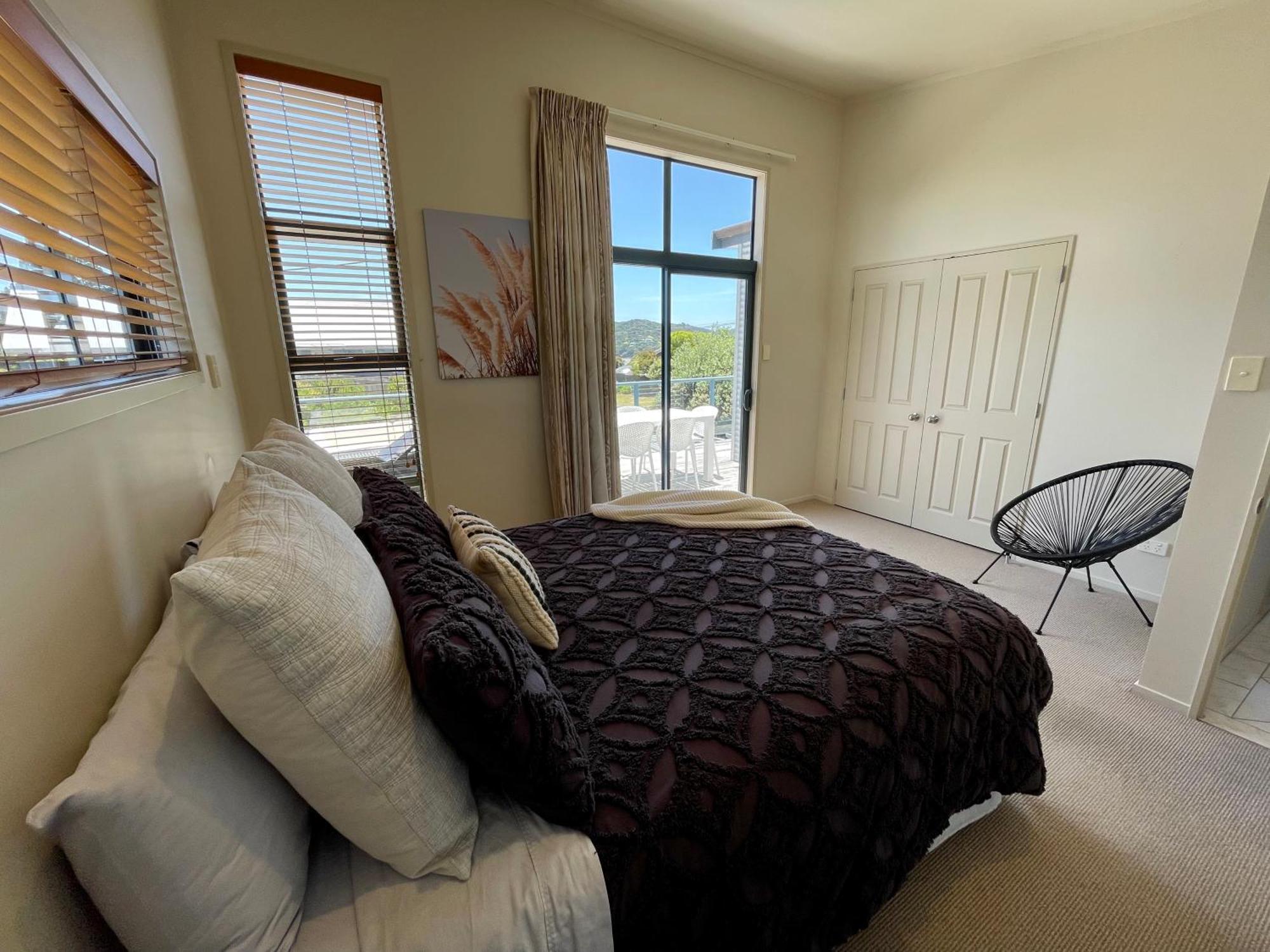 Oceans 8 - Mangawhai Heads Holiday Home ภายนอก รูปภาพ