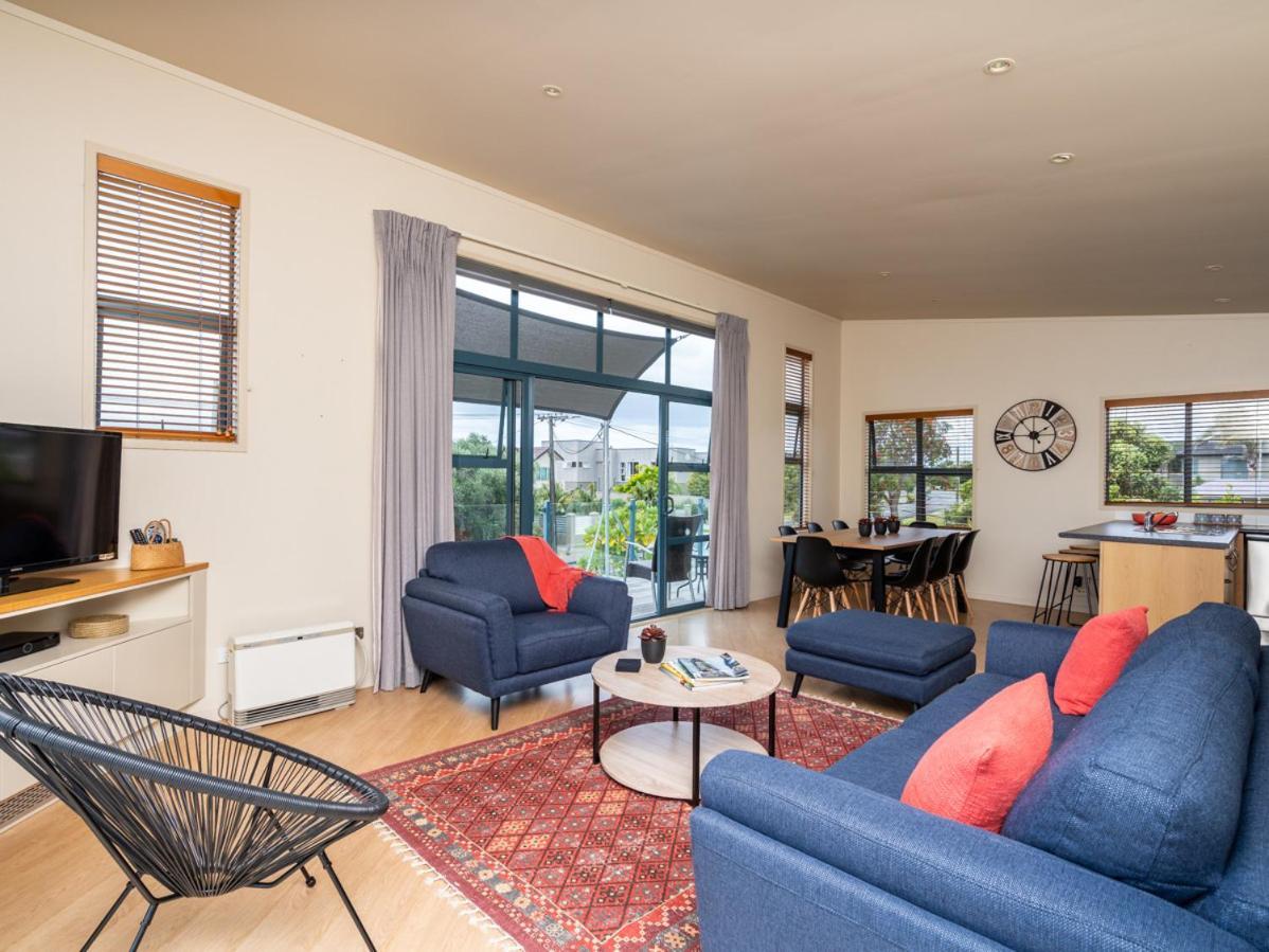 Oceans 8 - Mangawhai Heads Holiday Home ภายนอก รูปภาพ
