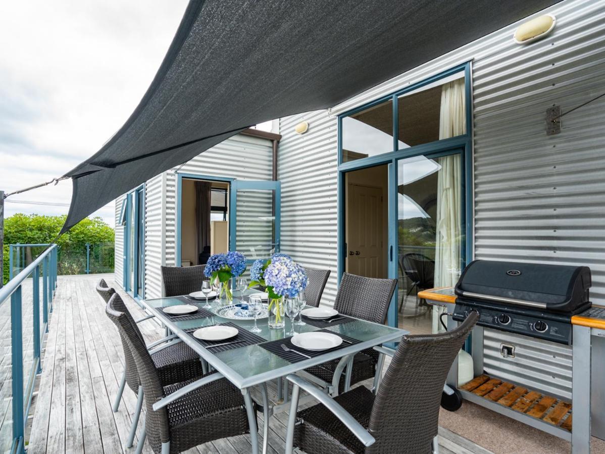 Oceans 8 - Mangawhai Heads Holiday Home ภายนอก รูปภาพ