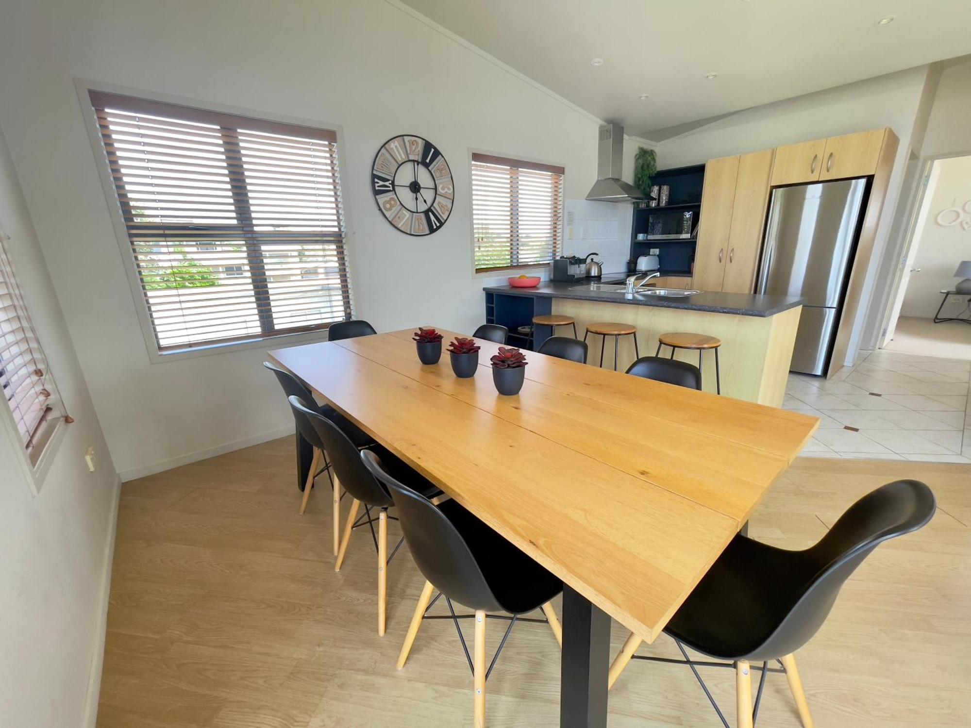 Oceans 8 - Mangawhai Heads Holiday Home ภายนอก รูปภาพ